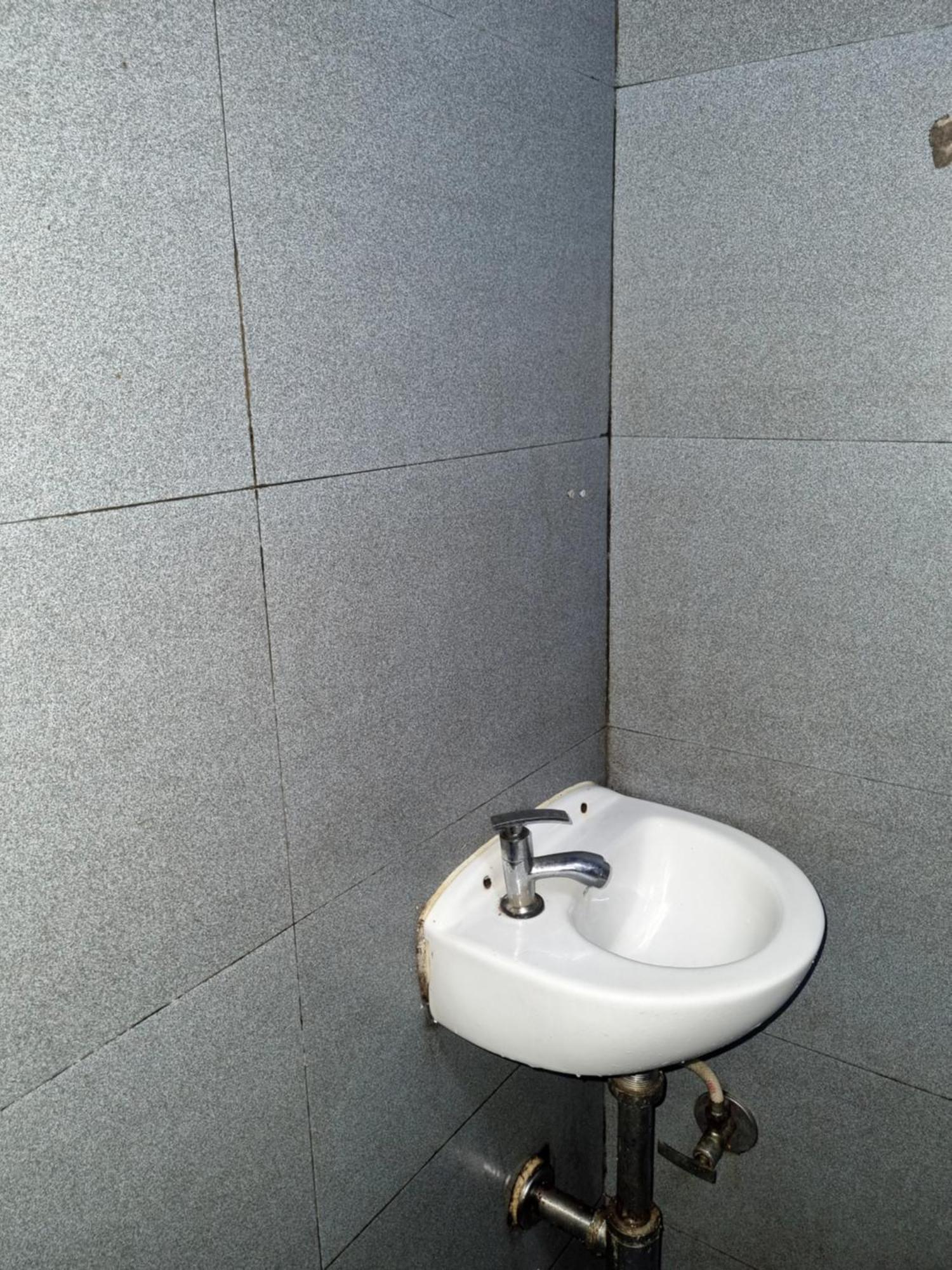 Unibed Dormitory Mumbai Bagian luar foto